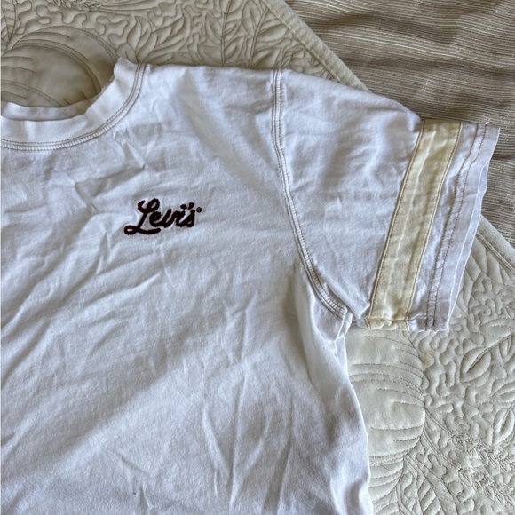 Levi's White Short Sleeve Tee - Picture 3 of 4